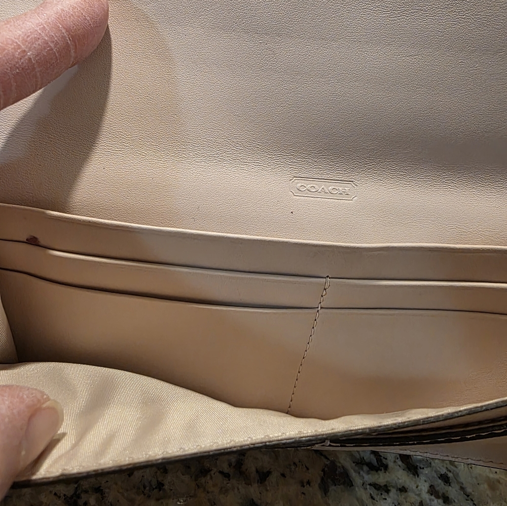 Coach Leather Wallet - Picture 7 of 9